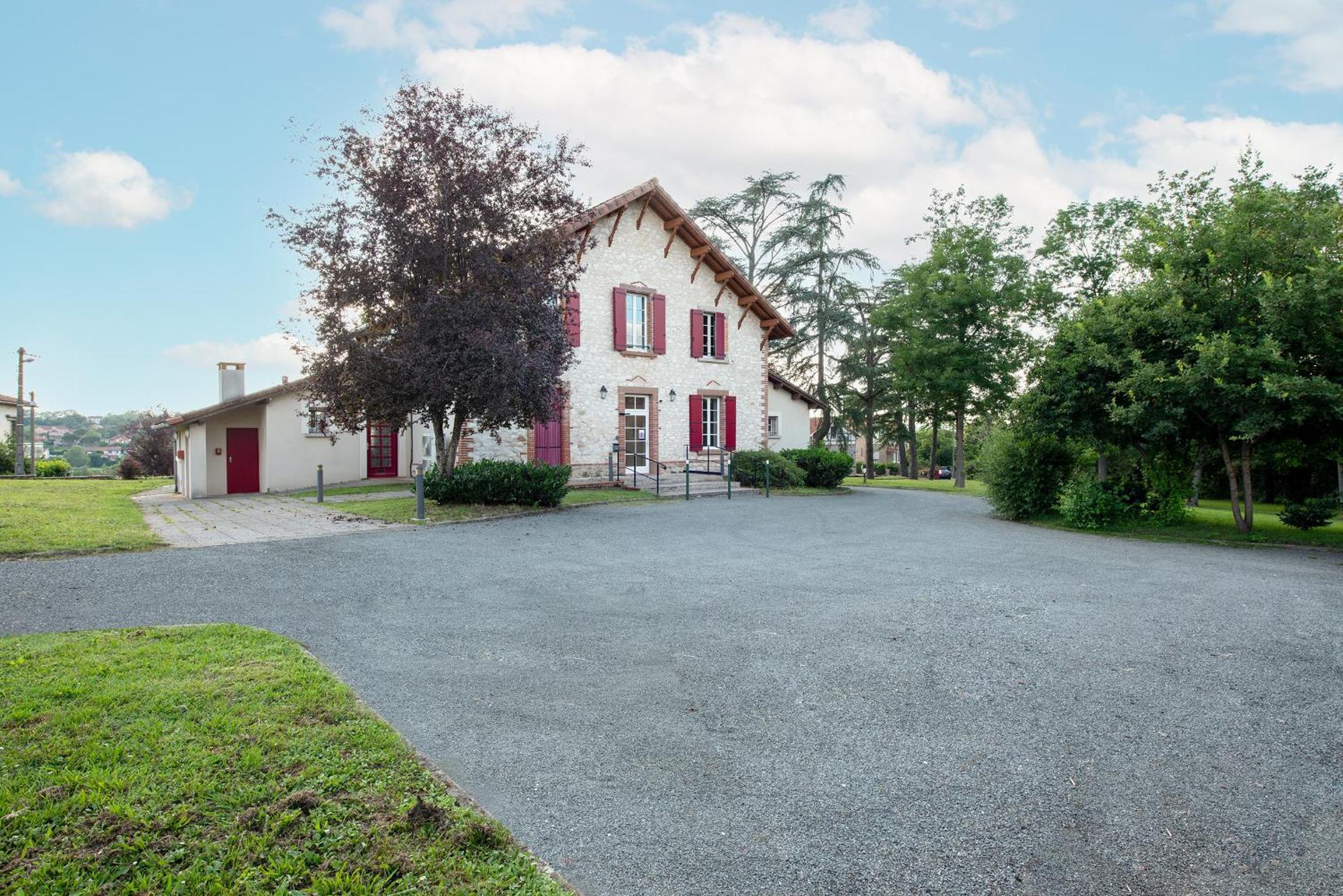 -Maison Calmels-Pmr-7 Chambres Et 7 Sdb - Proche Albi Carmaux Exterior foto